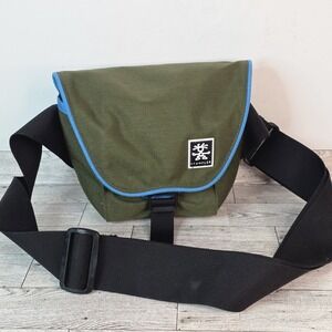 Crumpler Photo Equipment Camera Bag Moss Olive Green Canvas Adjustable Strap